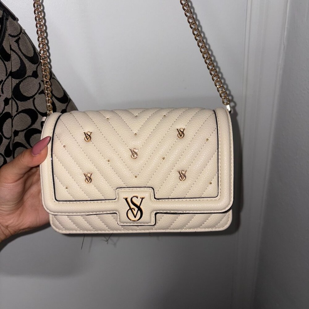 Victoria's secret crossbody bag